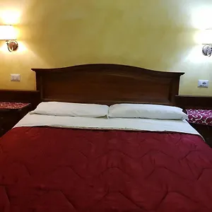 Bed and Breakfast Pitagora House